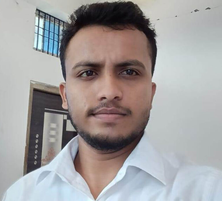 WhatsApp Image 2025-12-13 at 16.01